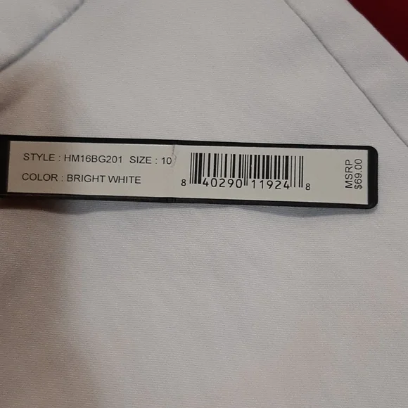 Harve Benard size 10 bright white capri pants. - Picture 2 of 4